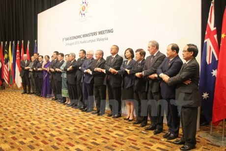 Negara-negara Asia Timur memperkuat kerjasama pengembangan ekonomi di kawasan.