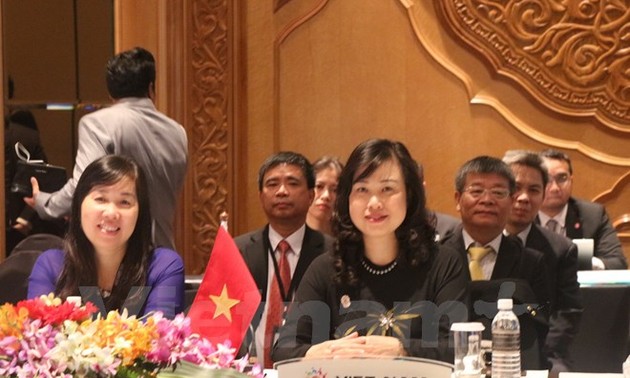 Vietnam aktif memberikan sumbangan mengembangkan Komunitas sosial-budaya