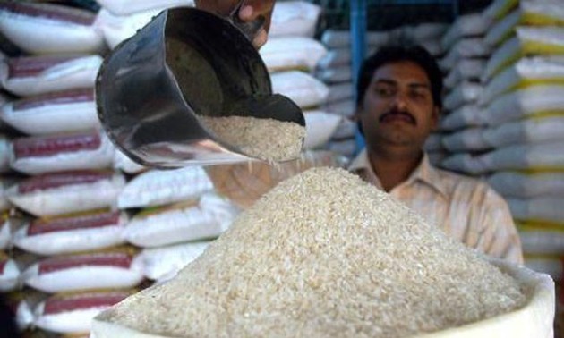 India menjadi negara pengekspor beras paling besar di dunia