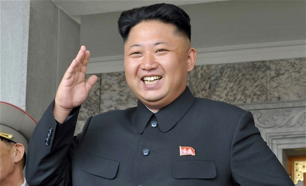 Pemimpin RDR Korea, Kim Jong Un melakukan inspeksi di latihan angkatan udara