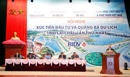 PM Nguyen Xuan Phuc memimpin Konferensi Promosi Investasi dan Sosialisasi Pariwisata propinsi Lai Chau