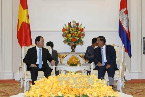 Pers Kamboja memberitakan secara menonjol kunjungan Presiden Vietnam, Tran Dai Quang di Kamboja