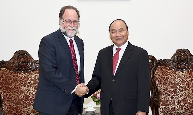 PM Nguyen Xuan Phuc menerima Direktur Pusat Pengembangan Internasional dari Universitas Harvard