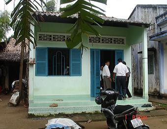 Lebih dari 11400 kepala keluarga miskin di propinsi Tra Vinh mendapat bantuan tentang perumahan