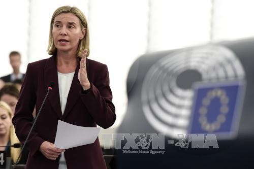 EU mendesak semua fihak yang bersangkutan supaya menangani secara damai sengketa di Laut Timur