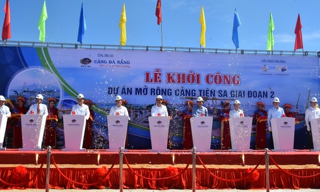 Da Nang memulai pembangunan Proyek memperluas pelabuhan Tien Sa