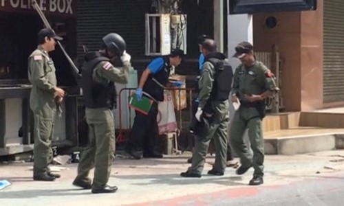 Polisi Thailand menegaskan serangkaian serangan bom di Thailand Selatan bersangkutan dengan pembangkang Islam