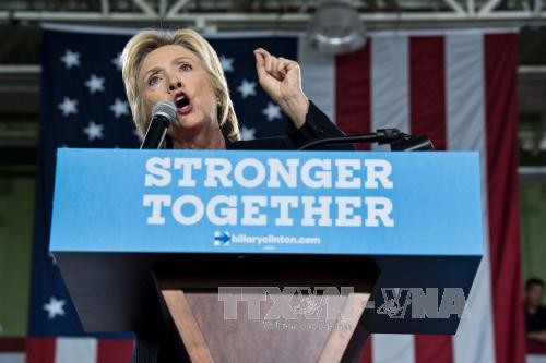 Ibu Hilary Clinton menegaskan bahwa pembasmian pemimpin IS dianggap sebagai prioritas papan atas