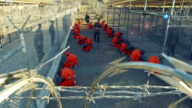 DPR AS mengesahkan RUU tentang menghentikan penyerahan tahanan keluar Guantanomo