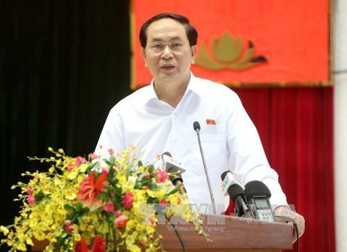 Presiden Tran Dai Quang melakukan kontak dengan para pemilih kota Ho Chi Minh