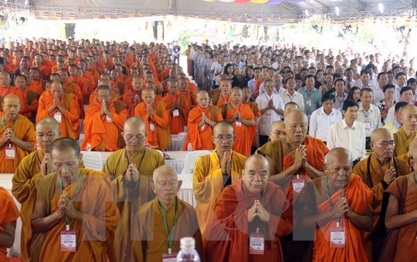 Mega upacara peringatan ultah ke-35 berdirinya Sangha Buddha Vietnam di kota Ho Chi Minh