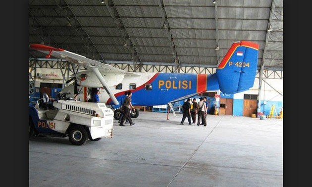 Jatuhnya pesawat polisi Indonesia menimbulkan korban