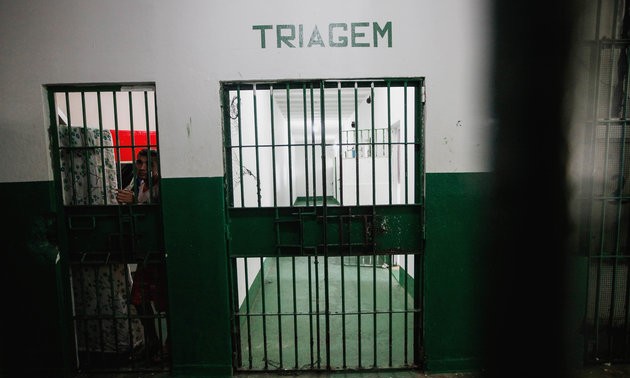 Sedikitnya 50 orang tewas dalam huru-hara dalam penjara  di Brazil