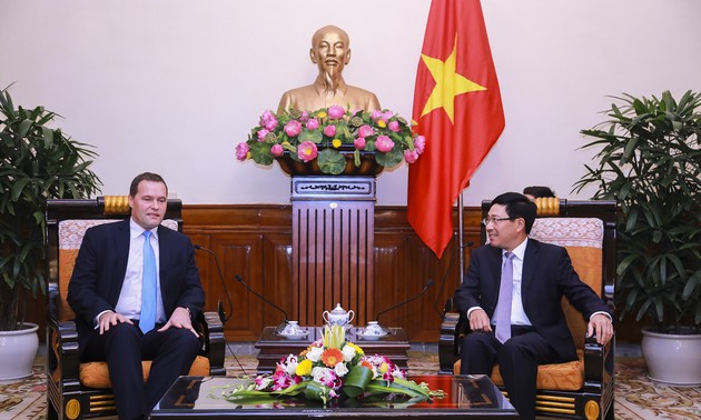 Deputi PM, Menlu Vietnam, Pham Binh Minh menerima Dubes Republik Czech sehubungan dengan akhir masa baktinya