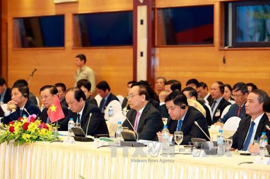 Pers Laos menilti tinggi suksesnya Persidangan ke-39 Komite Antar Pemerintah Vietnam-Laos