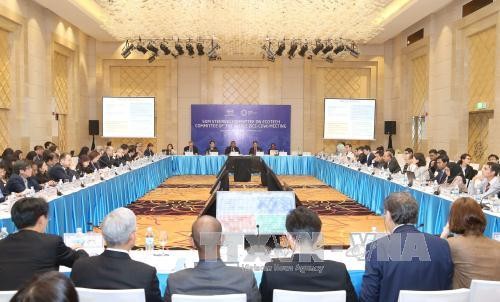 APEC 2017: Hari kerja  ke-12, Konferensi SOM 1 dan pertemuan-pertemuan yang bersangkutan