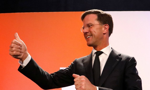 Partai-partai politik di Belanda telah berbahas secara sementara tentang pembentukan persekutuan
