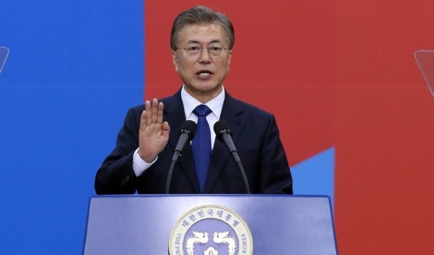  Republik Korea: Presiden Moon Jae-in menegaskan kembali komitmen akan menyelesaikan revisi UUD
