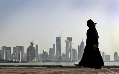  Ketegangan diplomatik di Teluk : Qatar menuduh UAE melanggar wilayah udara