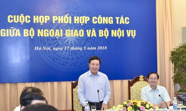 Koordinasi kerja antara Kementerian Luar Negeri dan Kementerian Dalam Negeri Vietnam