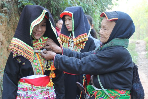 Aspek budaya yang khas dari warga etnis minoriotas Dao Lo Giang, Provinsi Thai Nguyen