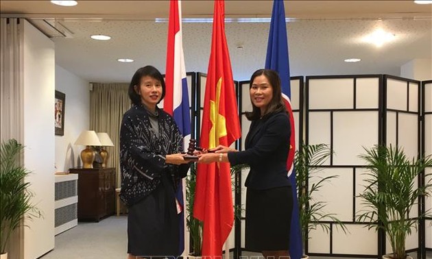 Dubes Vietnam, Ngo Thi Hoa memimpin sidang periodik Komite ASEAN di Den Haag, Belanda pada 9/2019