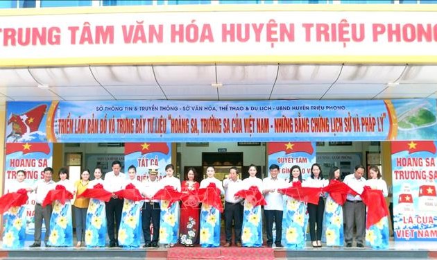 Pembukaan Pameran: “Bukti-bukti  sejarah dan hukum menegaskan Hoang Sa dan Truong Sa adalah wilayah Viet Nam”