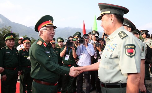 Temu pergaulan persahabatan  pertahanan  perbatasan Viet Nam-Tiongkok  kali ke-5