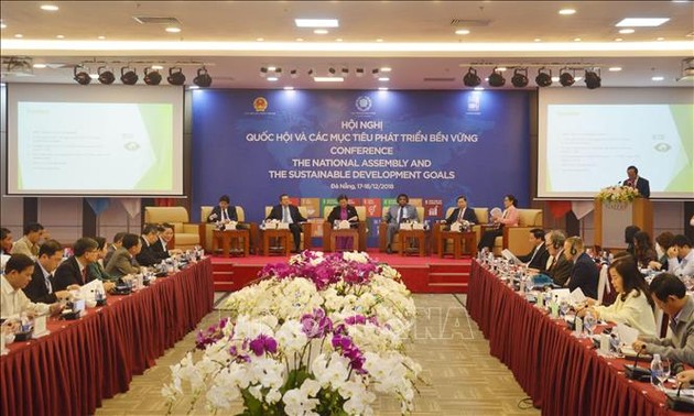 Vietnam memecahkan tantangan - tantangan dalam perkembangan yang berkesinambungan