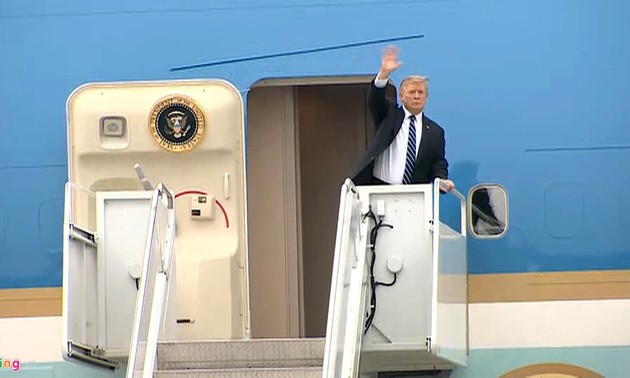 Presiden AS, Donald Trump meninggalkan Vietnam dan berterimakasih kepada Vietnam yang mengadakan dengan baik Pertemuan puncak yang ke-2 AS-RDRK