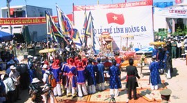 Ceremony honoring sailors of Hoang Sa archipelago underway