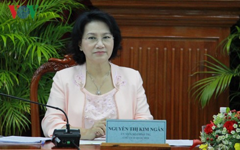 National Assembly Chairwoman meets Vietnamese diplomats