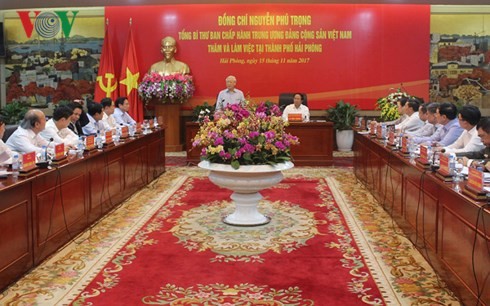 Party leader calls on Hai Phong to optimize potential for development