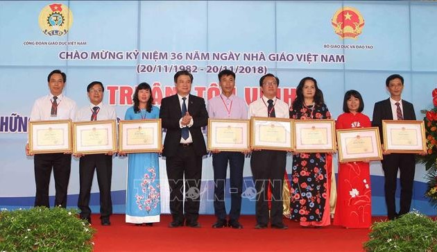 Vietnam Teachers’ Day marked nationwide