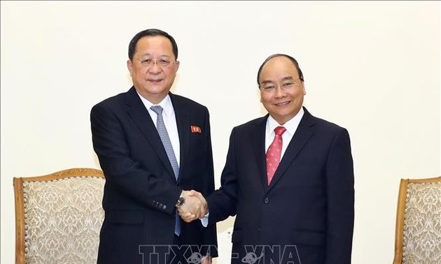 Vietnam ready to share reform experience with DPRK: PM 