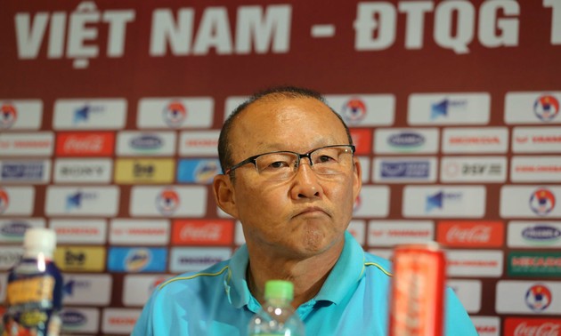 Park Hang-seo dissatisfied with referee’s decision 