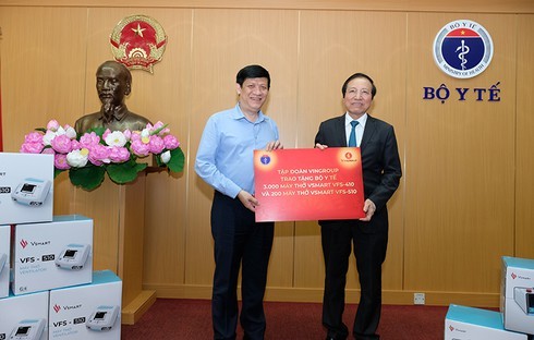 Vingroup donates 3,200 ventilators to Ministry of Health