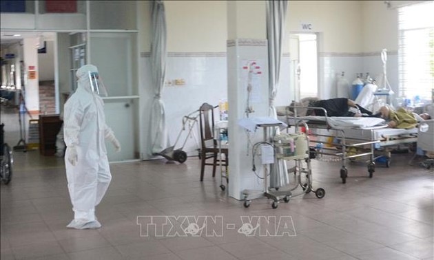 Vietnam reports 11 COVID-19 related deaths, 841 infected people 