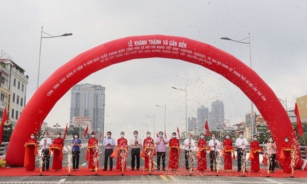 Flyover inaugurated in Hanoi’s Cau Giay district