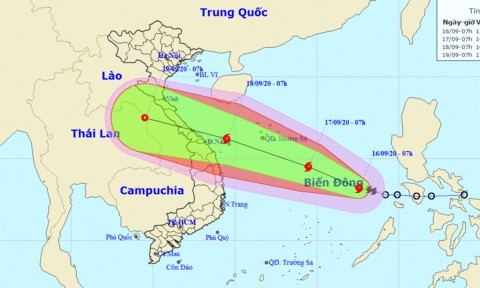 Central Vietnam battens down the hatches against storm Noul