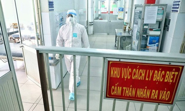 9 Indian experts infected with COVID-19 quarantined upon entry to Vietnam