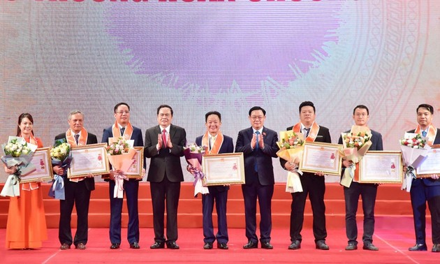 Hanoi honors Thang Long enterprises 2020
