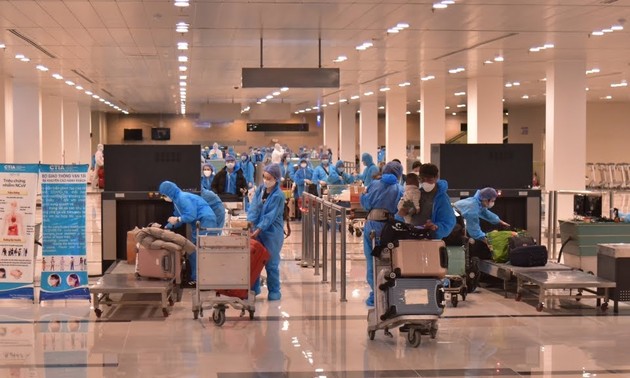 340 Vietnamese returnees from South Korea quarantined in Bac Lieu 