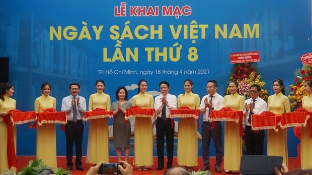 Vietnam Book Day 2021 promotes reading culture 