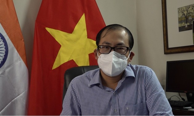 Vietnam Embassy in India works to protect Vietnamese citizens during COVID-19 crisis