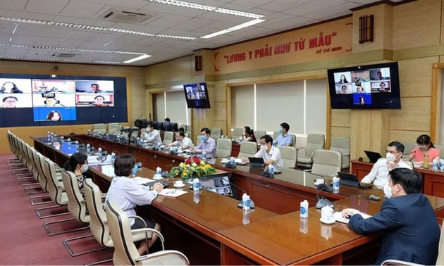 Johnson&Johnson to consider transferring COVID-19 vaccine production technology to Vietnam