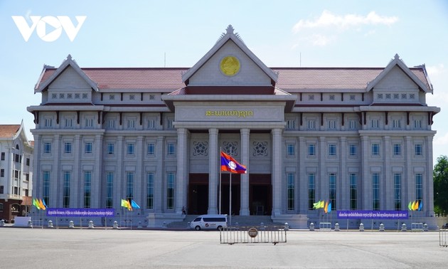 Vietnamese-funded National Assembly building handed over to Laos