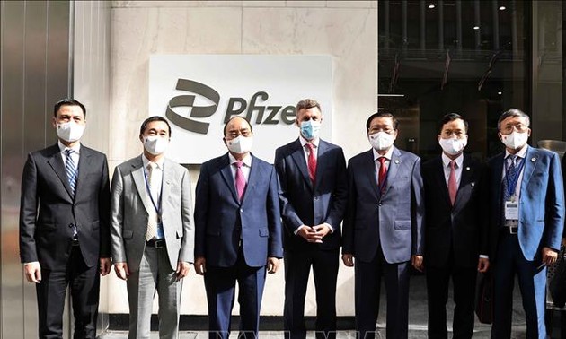 Pfizer committed to provide 31 million vaccine doses to Vietnam this year