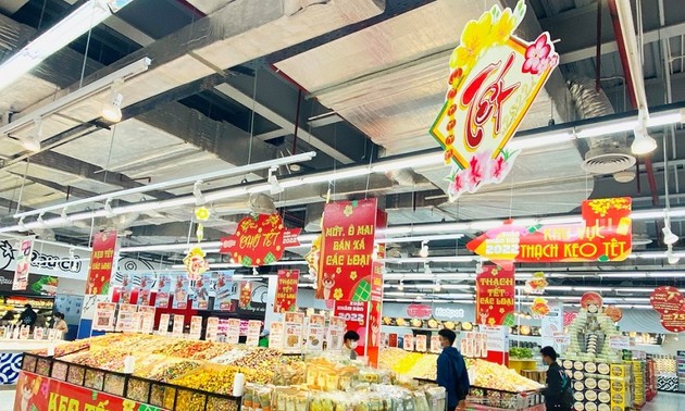 Supermarkets reopen on second day of Tet holiday