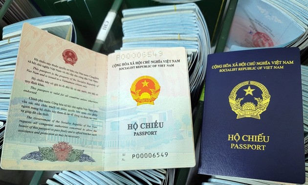 Vietnam’s popular passport has new format 